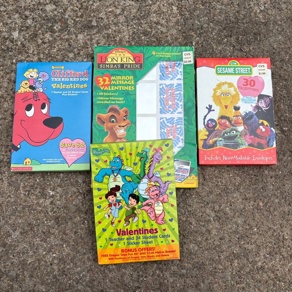 NEW Vintage Clifford, Lion King, Sesame Street & Dragon Tales Valentines Cards